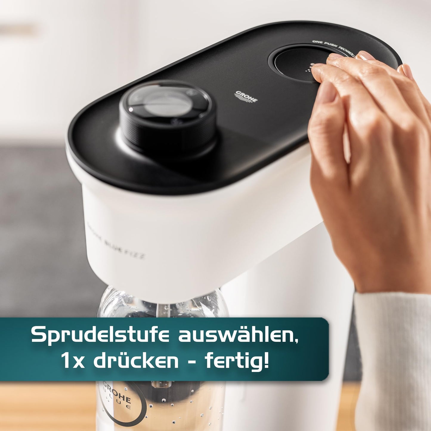 Grohe 'Blue Fizz Advanced' water carbonator set with CO2 level indicator and cleaning powder